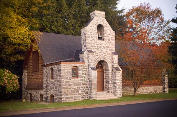 Stone Chapel near the Center of Rowe
